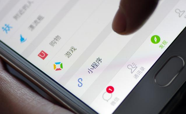 精油有助孕吗成a人片亚洲日本久久，摄影爱好者的新宠，开启影像艺术新篇章