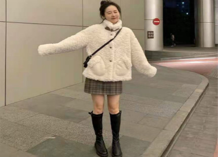 闹钟动漫青青青国产免费手机频在线观看，唤醒你的不只是清晨，更是童心的奇妙之旅